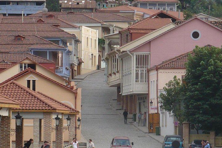 Kakheti Wine Tour from Tbilisi: Sighnaghi, Bodbe, Shoti Bread and 7 Tastings (8/12)