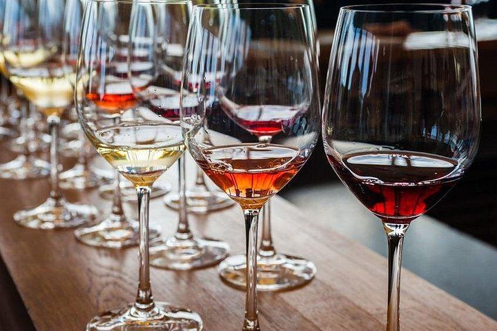 3-Hour Customizable Niagara-on-the-Lake Wine Tour with Driver and Town Stroll (5/5)