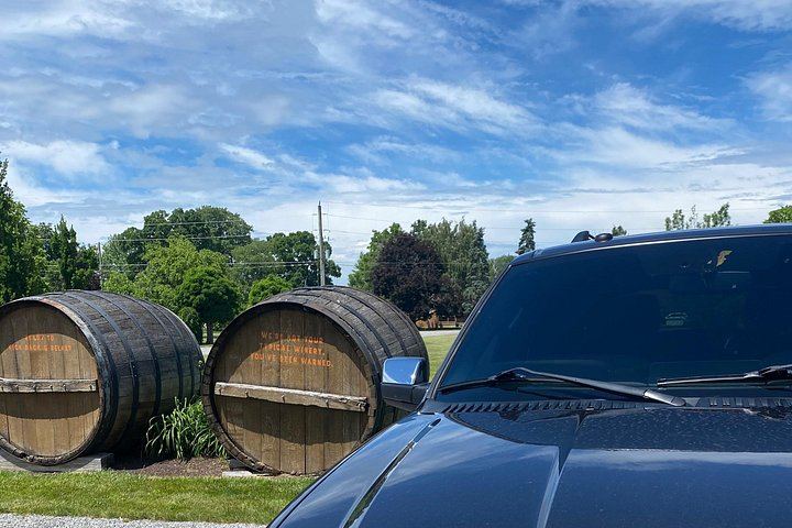 Niagara-on-the-Lake Full-Day Wine Tour with Cheese and Charcuterie Pairings (4/11)