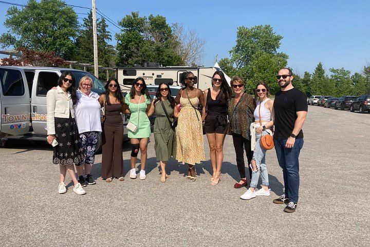 Niagara-on-the-Lake Full-Day Wine Tour with Cheese and Charcuterie Pairings (8/11)