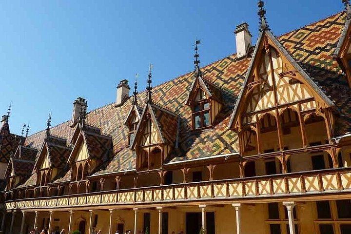 Small-Group Beaune Wine Tour from Dijon: Route des Grands Crus and Premier Cru Tasting (1/12)