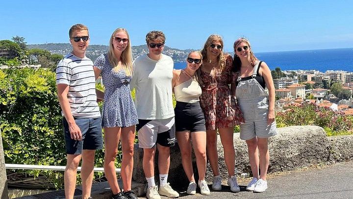 Small-Group Guided E-Bike Ride to an Organic Family Vineyard in Nice (4/12)