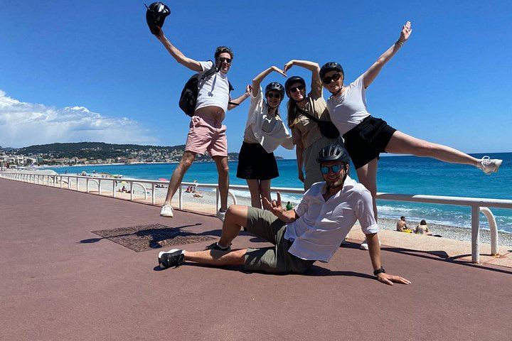 Small-Group Guided E-Bike Ride to an Organic Family Vineyard in Nice (8/12)