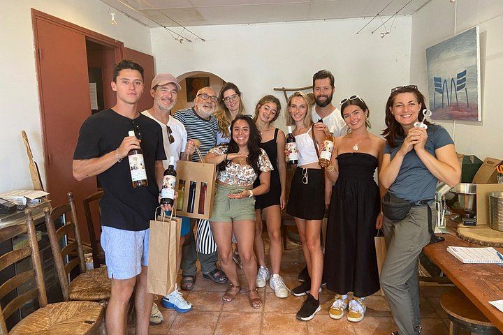 Small-Group Guided E-Bike Ride to an Organic Family Vineyard in Nice (2/12)