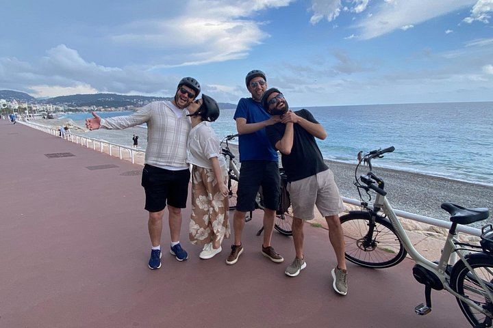 Small-Group Guided E-Bike Ride to an Organic Family Vineyard in Nice (12/12)