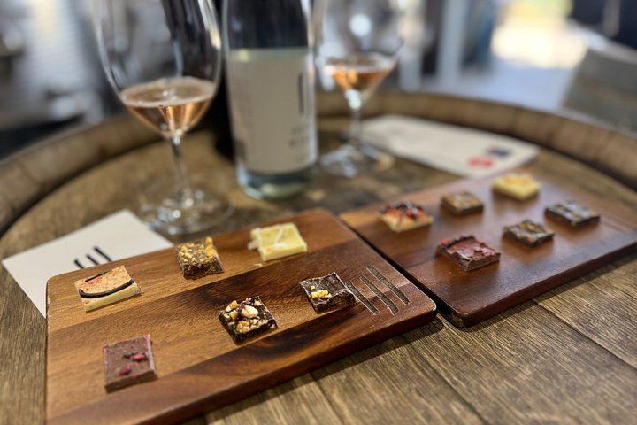 Small-Group Hunter Valley Day Tour from Sydney: Wineries, Gin, Cheese and Chocolate (2/12)