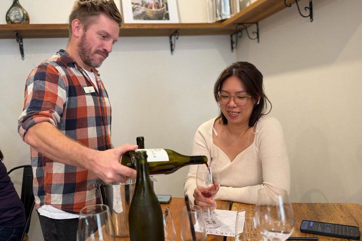 Small-Group Hunter Valley Day Tour from Sydney: Wineries, Gin, Cheese and Chocolate (3/12)