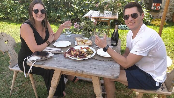 Single-Winery Prosecco Tasting from Venice: Sommelier Host, 4 Styles, Cheese Lunch (3/12)