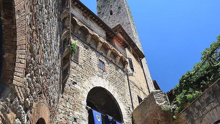 Small-Group Tour: Chianti Winery, San Gimignano and Vernaccia Lunch Tasting (2/7)