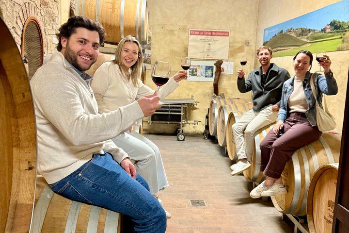 Small-Group Horseback Ride with Winery Lunch and San Gimignano Visit (9/12)