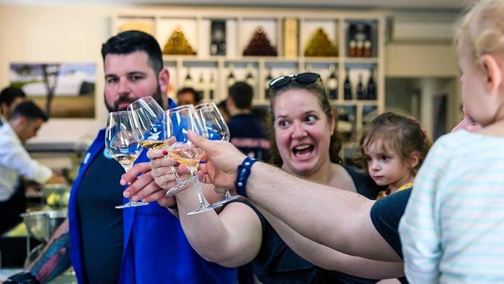 Private Cézanne and Wine Tour from Aix-en-Provence: Domaine St-Ser and Terre de Mistral (4/12)