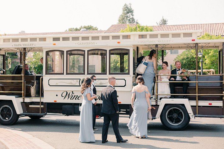 Sonoma Valley Open-Air Wine Trolley Tour with Winery Stops and Lunch (8/12)