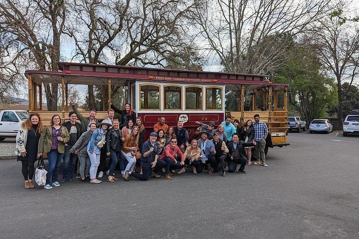 Sonoma Valley Open-Air Wine Trolley Tour with Winery Stops and Lunch (5/12)