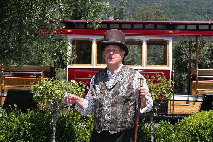 Sonoma Valley Open-Air Wine Trolley Tour with Winery Stops and Lunch (10/12)