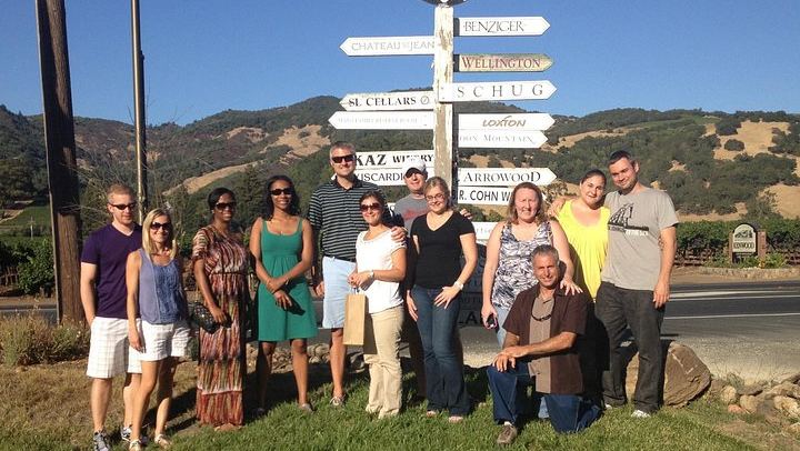 Sonoma Valley Small-Group Winery Tour: Back-Road Wineries and Picnic Lunch (1/5)