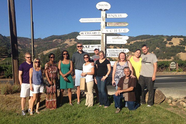 Sonoma Valley Small-Group Winery Tour: Back-Road Wineries and Picnic Lunch (1/5)