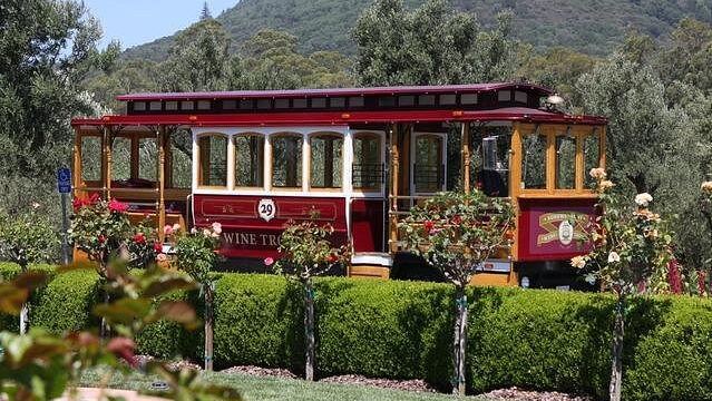 Sonoma Valley Open-Air Wine Trolley Tour with Winery Stops and Lunch (1/12)