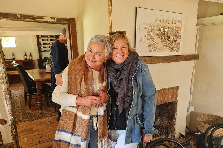 Barossa Valley Wine Tour for Six Guests with a Local Guide, Barossa Pickup and Lunch (1/12)