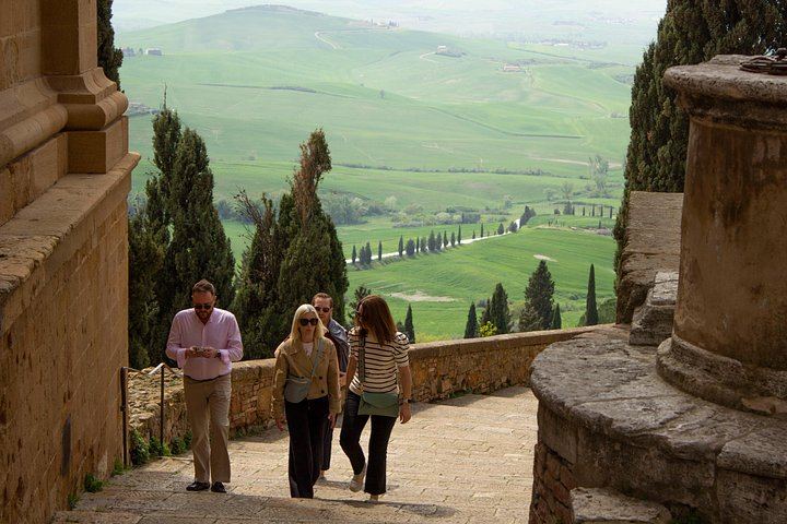 Val d'Orcia Minivan Day Tour from Florence: Montalcino, Pienza Lunch and Montepulciano (12/12)
