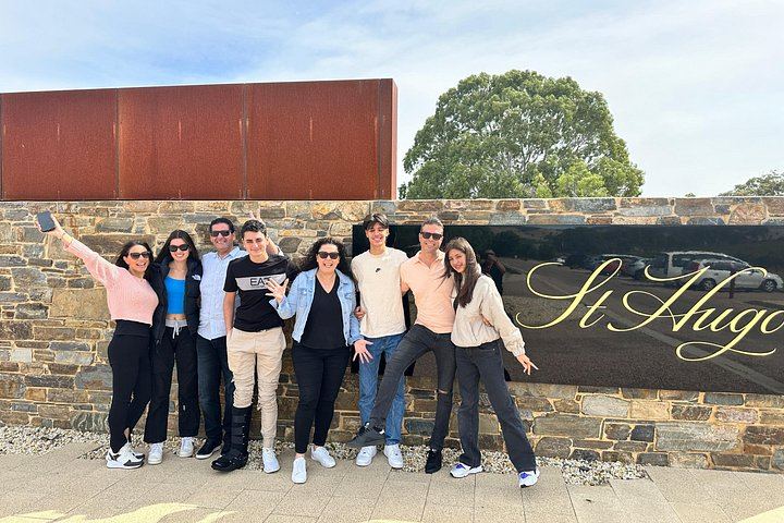 Barossa Small Group Wine Tour via Adelaide Hills: Winery Lunch and Maggie Beer Stop (4/12)