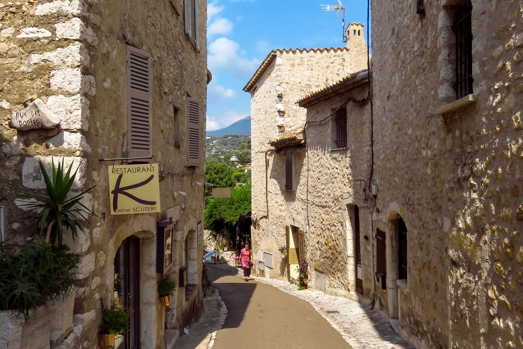 Narrow stone lane in the hill village of Saint-Paul-de-Vence
