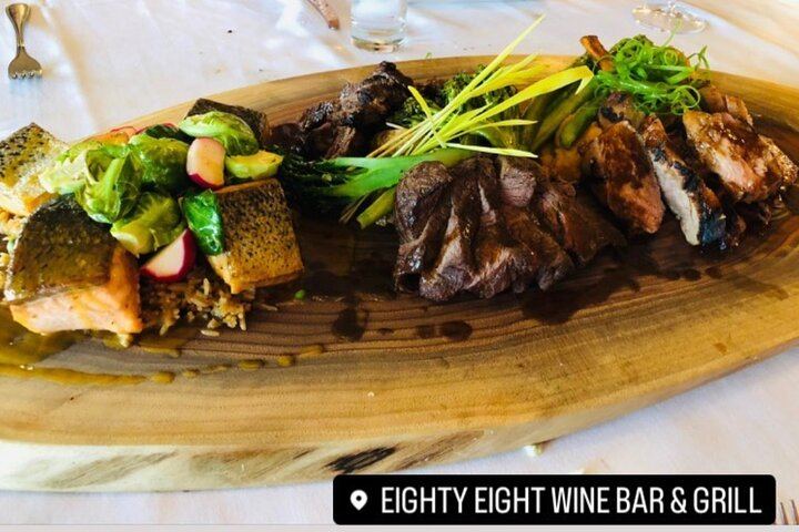 Sunset Niagara-on-the-Lake Small Group Wine Tour with 3-Course Dinner at Eighty Eight (6/12)