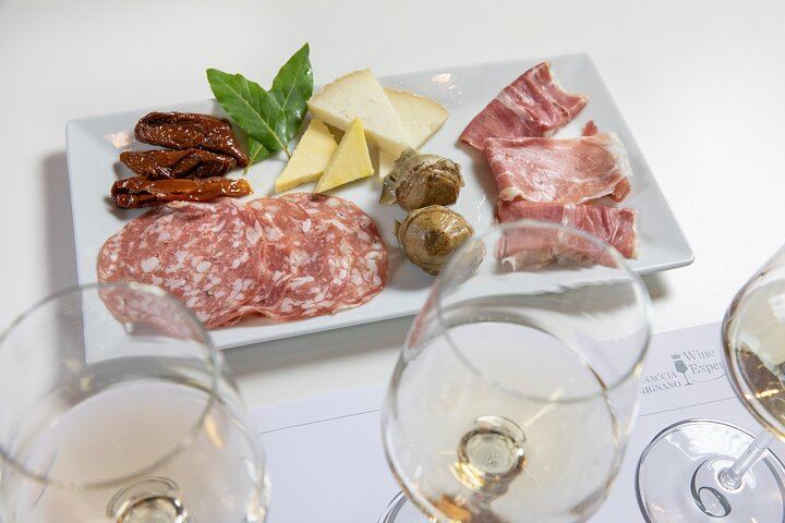 Five-Wine Tasting with Food Pairings at Rocca di Montestaffoli, San Gimignano (1/6)