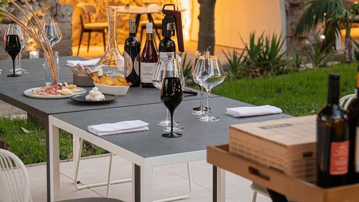 Sorrento Garden Tasting of 5 Premium Wines from Amalfi, Capri, Ischia and Vesuvius (4/12)