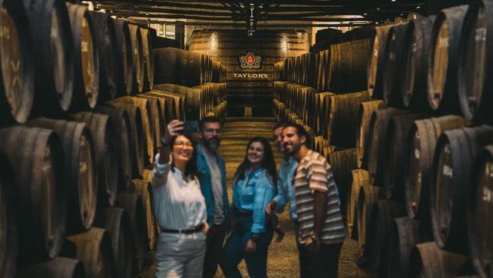 Taylor's Estate Masterclass in Vila Nova de Gaia: Single-Quinta Vintage Port Tasting (1/8)