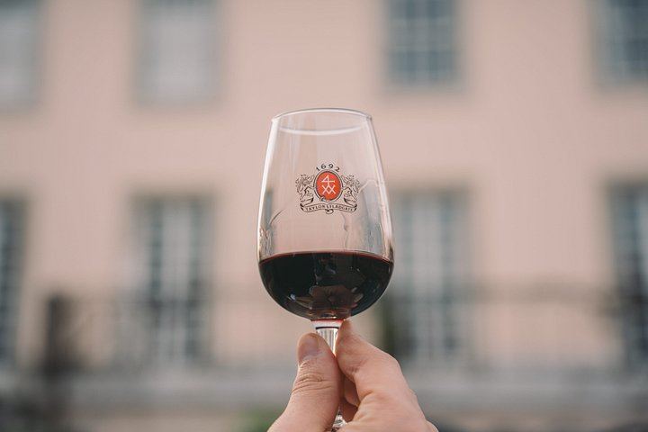 Taylor's Estate Masterclass in Vila Nova de Gaia: Single-Quinta Vintage Port Tasting (2/8)
