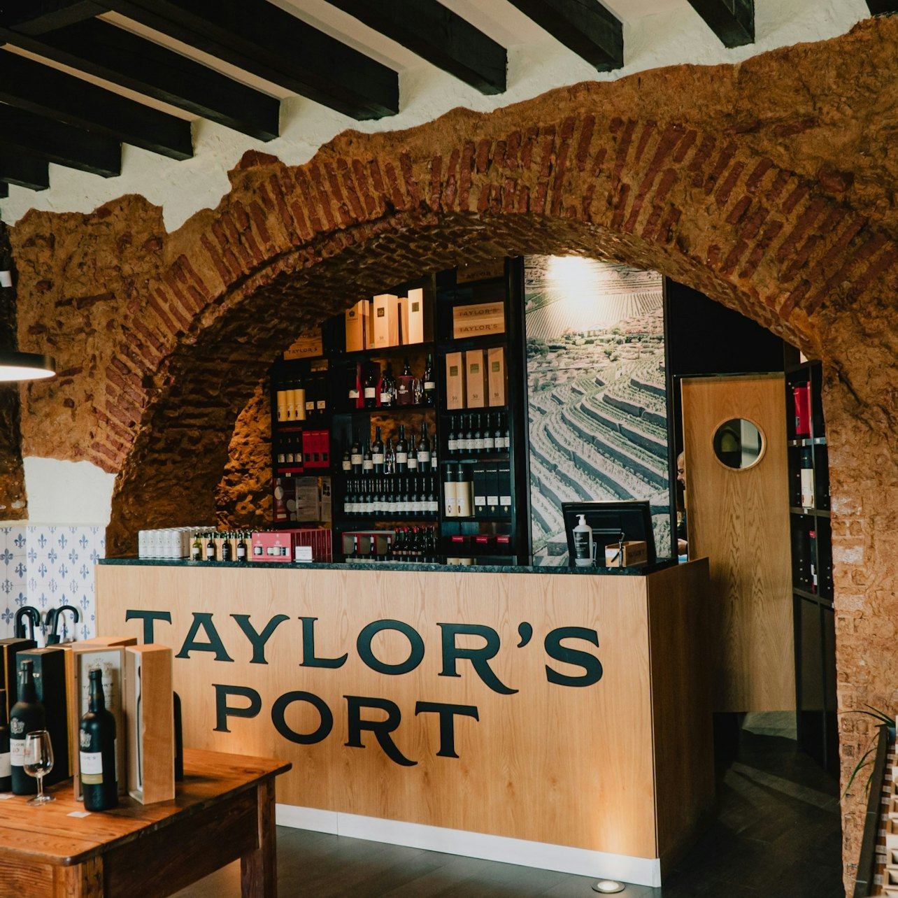 Taylor's Port Shop in Alfama, Lisbon: Three Ports with Pastel de Nata or Chocolate (3/9)