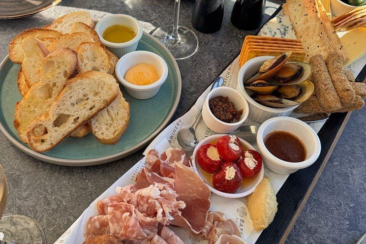 Waiheke Best Cellar Tour: Family-Run Small Group, 11 Guests Max, 3 Vineyards (9/12)