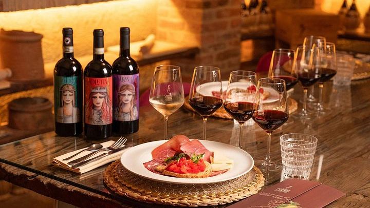 The Countess's Lunch at Poggio ai Laghi: Guided Chianti Tasting with Oils and Vinegars (1/7)