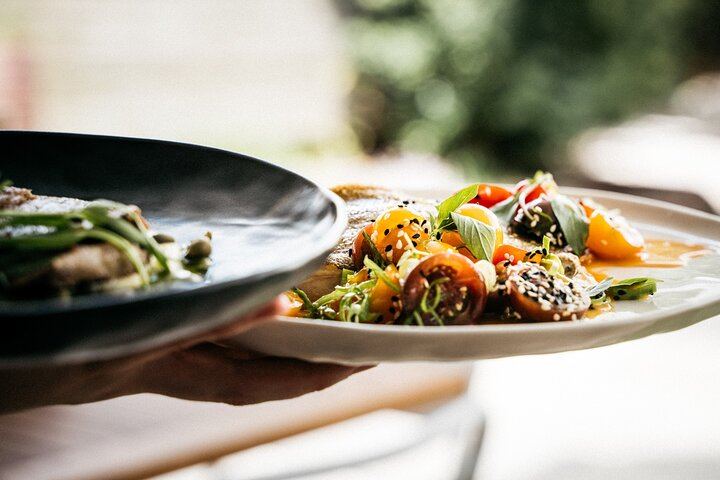 Waiheke Wine Tour with Ananda: Three Vineyards and Lunch at Three Seven Two (12/12)