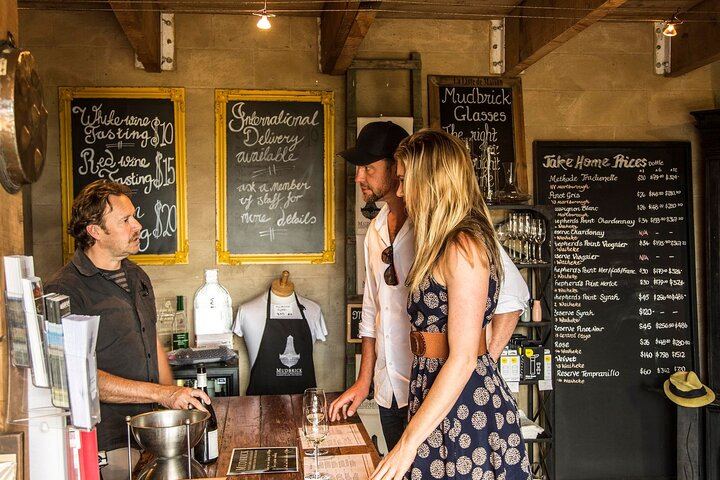 Waiheke Wine Tour with Ananda: Three Vineyards and Lunch at Three Seven Two (6/12)