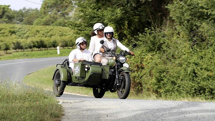 Médoc Sidecar Wine Tour from Bordeaux with a Local and Grand Cru Classé Tasting (3/8)