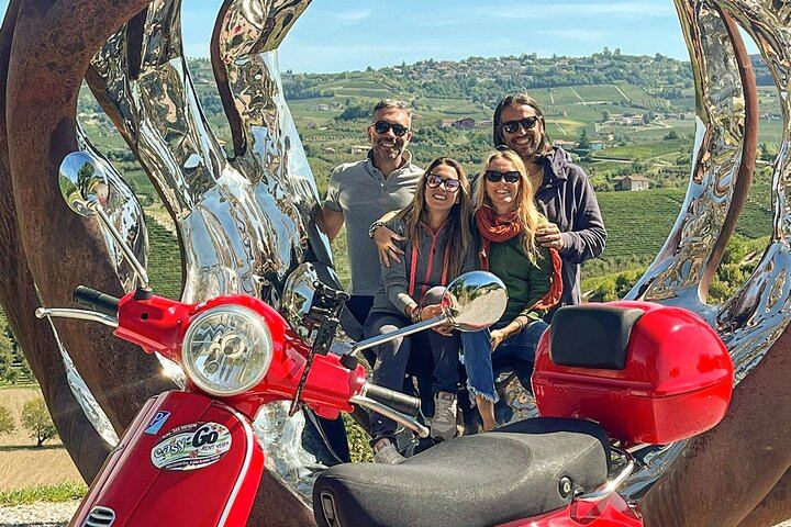 Private Vespa Ride from Alba into Alta Langa Hazelnut Country and Barolo, up to 750 m (3/12)