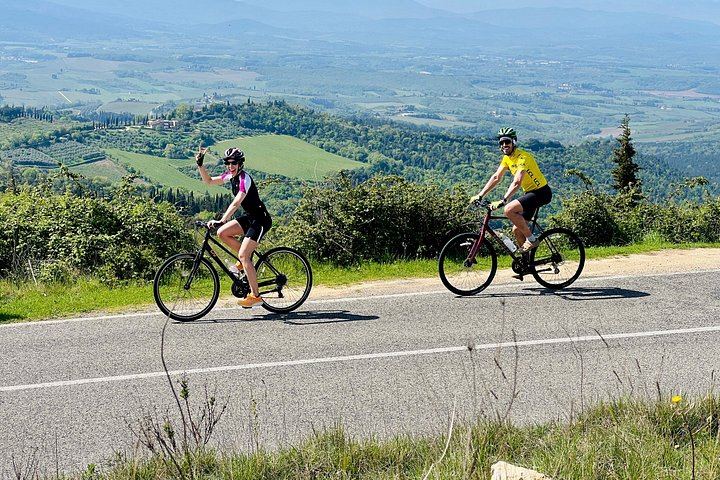 Private Small-Group Bike Tour from Florence: Chianti Hilltop Towns and Tastings (5/8)