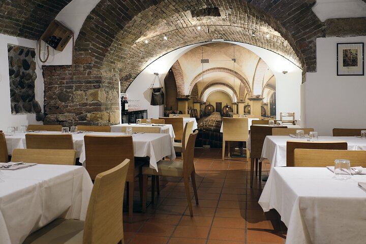 One-Hour Verona Wine Tasting in an Osteria near Juliet's House and the Arena (6/12)
