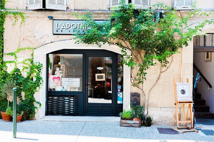 Private Luberon Day: Two Boutique Vineyards, Bastide du Laval Olive Mill and Lourmarin (4/12)