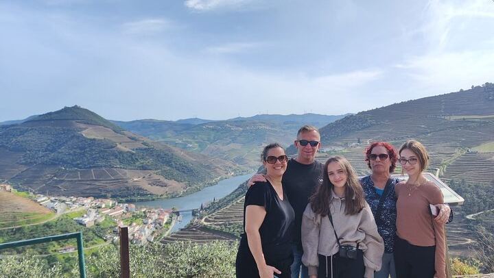 Douro Valley Sommelier Tour: Small Estates, Pinhão Boat Ride and Historic House Lunch (2/12)