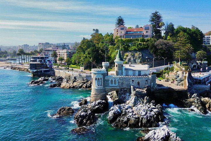 Santiago to Valparaiso Cruise Terminal Transfer with Casablanca Winery and City Tour (6/12)