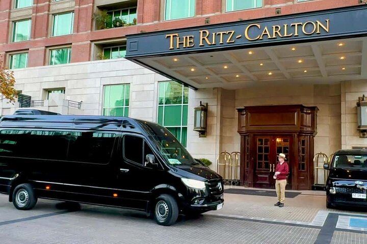 Santiago to Valparaiso Cruise Terminal Transfer with Casablanca Winery and City Tour (11/12)