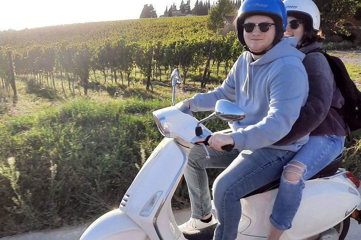 Automatic Vespa Ride in Chianti from Florence: Van Transfer, Winery and Olive Oil (9/12)