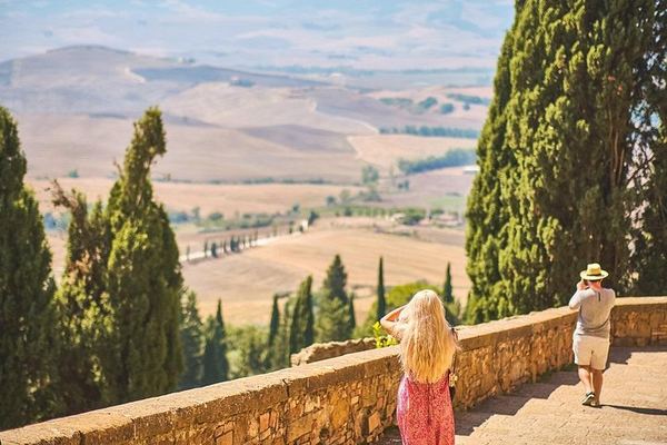 Val d'Orcia by Coach from Florence: Montalcino, Pienza, Montepulciano and Pecorino
