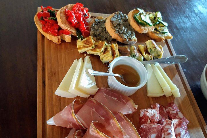 Castello Tricerchi Brunello Tasting and Tuscan Lunch in a Medieval Castle near Montalcino (2/12)
