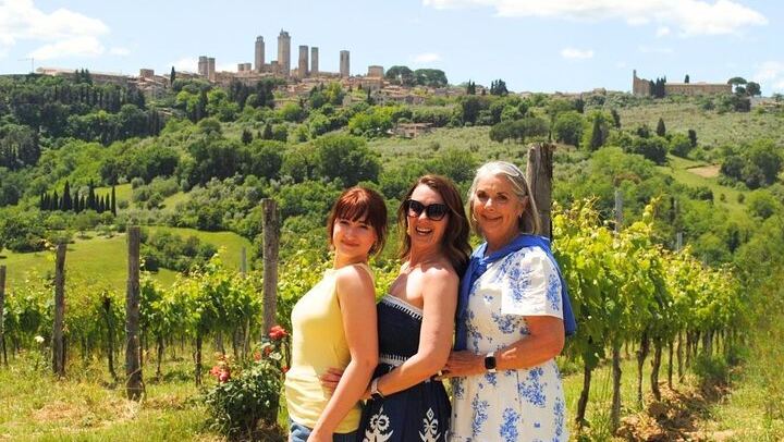 Rome to Tuscany by Train: Chianti and Vernaccia Wineries, San Gimignano (4/11)