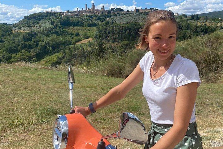 Chianti Vespa Ride near San Gimignano with Tuscan Lunch, Three Wines and Olive Oil (4/12)