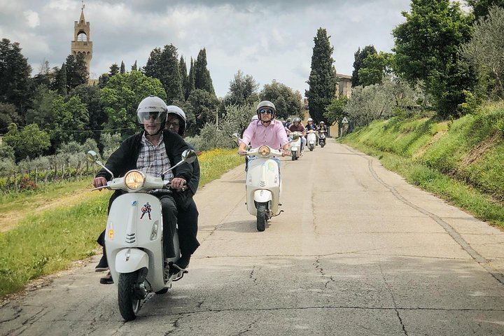 Half-Day Vespa Ride in the Chianti Colli Fiorentini with Lunch and Oil Tasting (3/7)