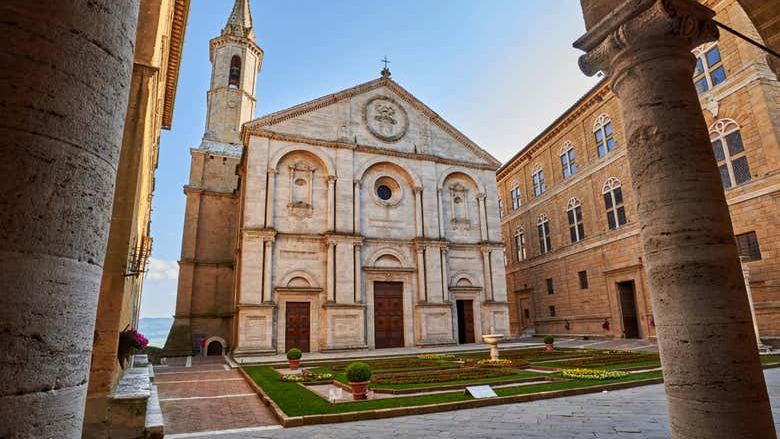 Siena Province Day Trip: Monteriggioni, Pienza, Montepulciano and Two Wine Tastings (3/7)